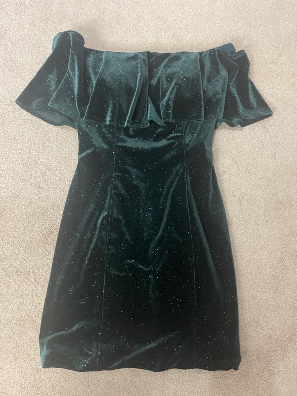 Off-Shoulder Velvet Party Dress in Dark Green with Sparkle